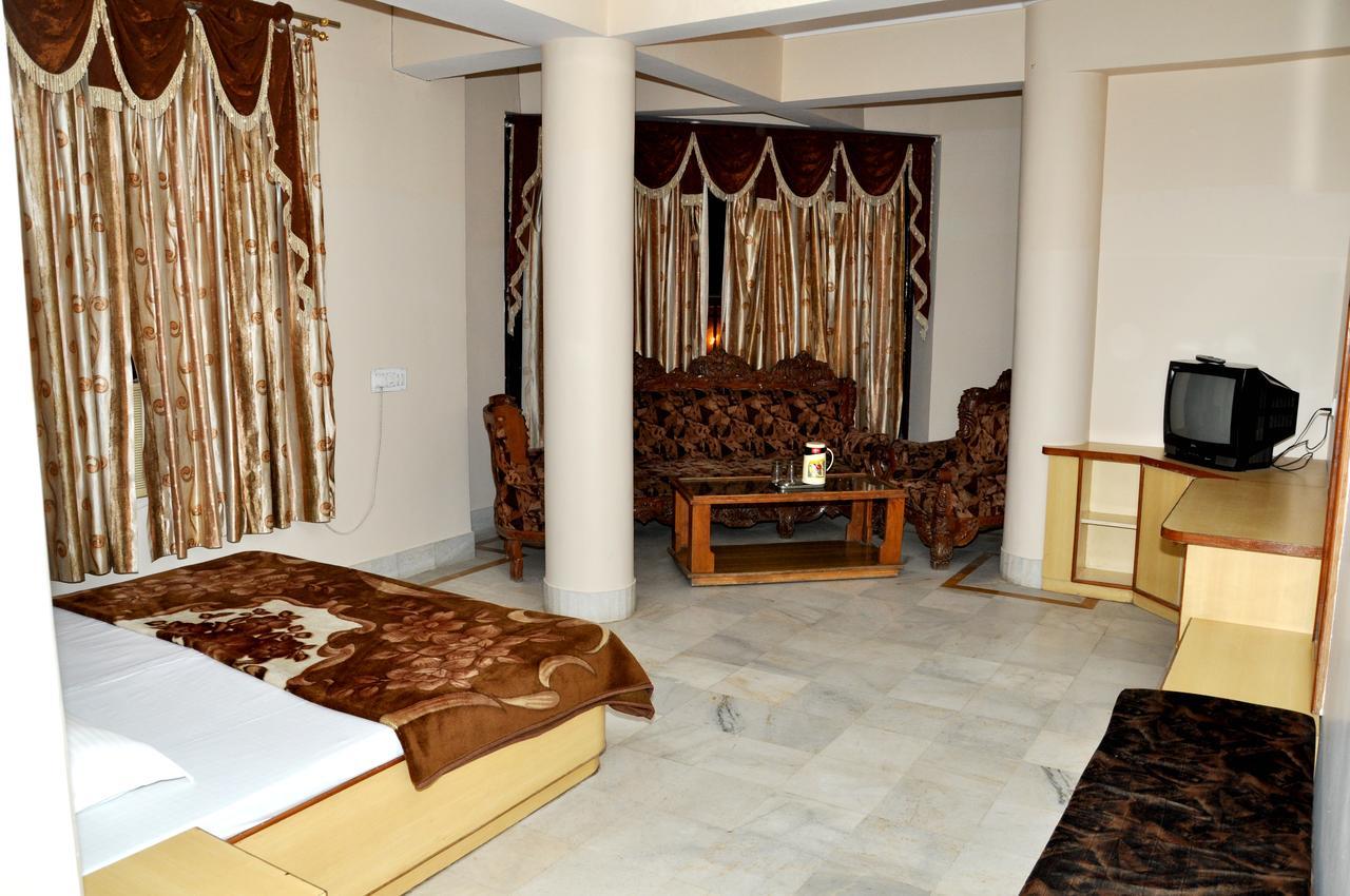 Hotel Kirti Plaza Chittorgarh Buitenkant foto