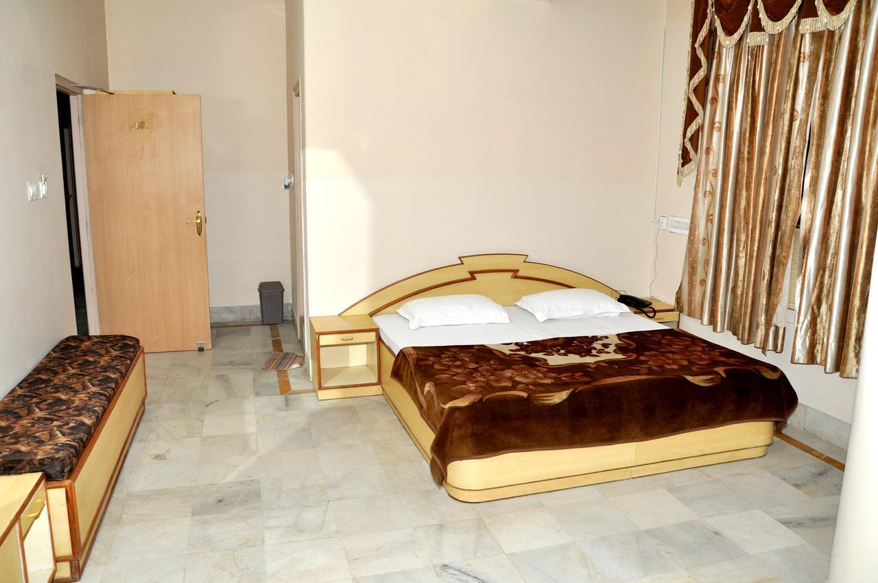 Hotel Kirti Plaza Chittorgarh Buitenkant foto