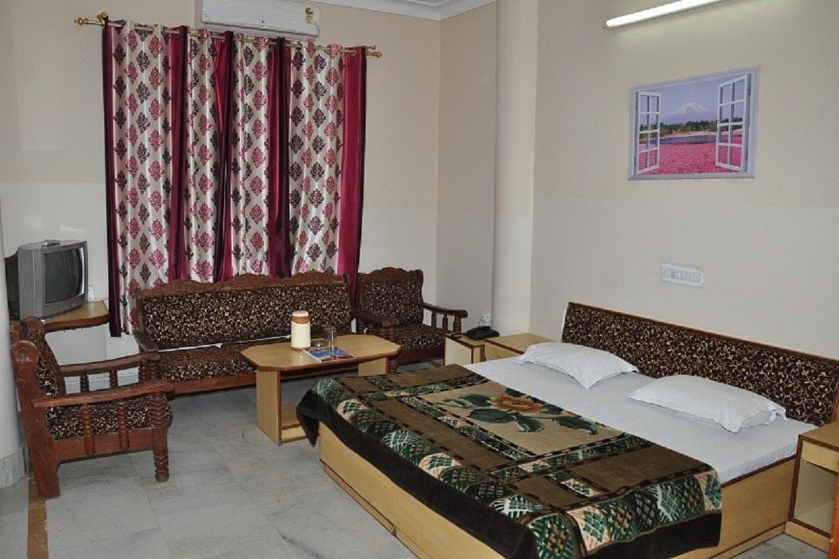 Hotel Kirti Plaza Chittorgarh Buitenkant foto