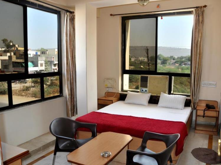Hotel Kirti Plaza Chittorgarh Buitenkant foto