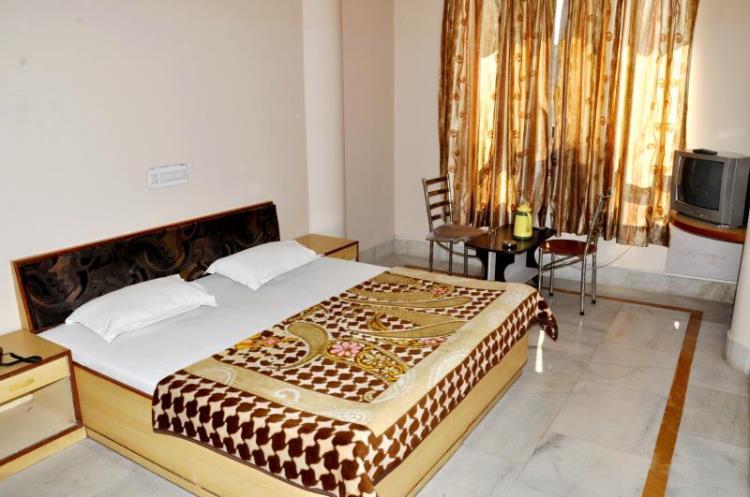 Hotel Kirti Plaza Chittorgarh Buitenkant foto